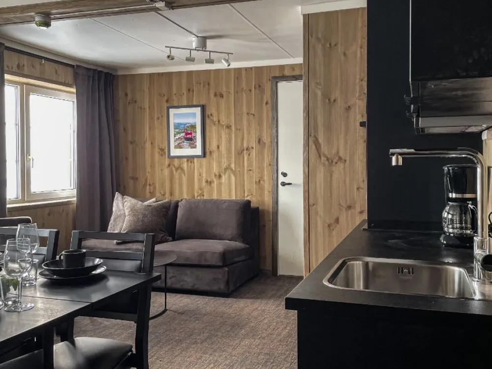 Apartment with bed space for 8